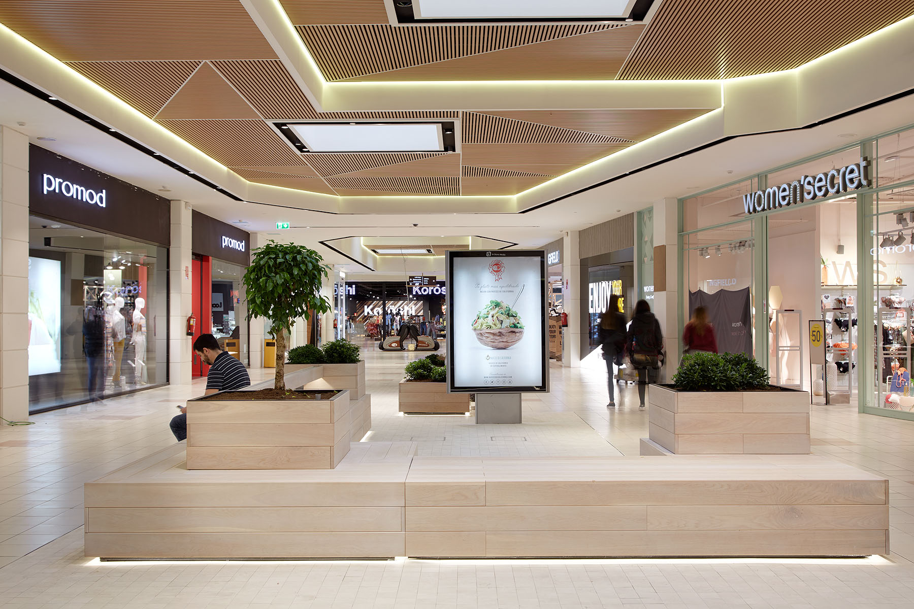 Centro Comercial Txingudi - Iñaki Caperochipi - Fotografía