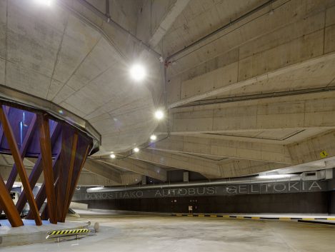 Geltokia, Estación de Autobuses Donostia - Iñaki Caperochipi